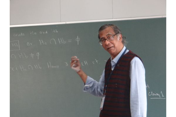 Winter School on Basic Mathematics for College Students